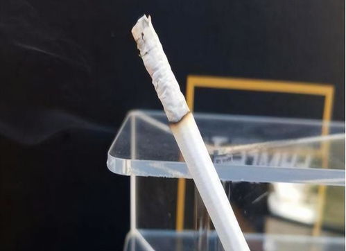 细杆烟比粗杆烟的危害小 女性长期抽烟有何危害 多数人都搞错了